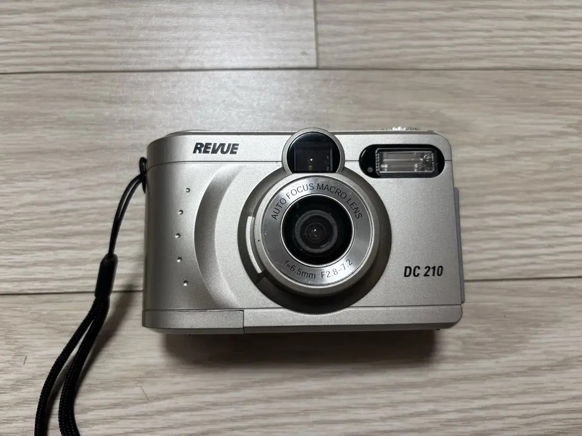 Revue DC 210 디지털 카메라 + 128MB CompactFlas